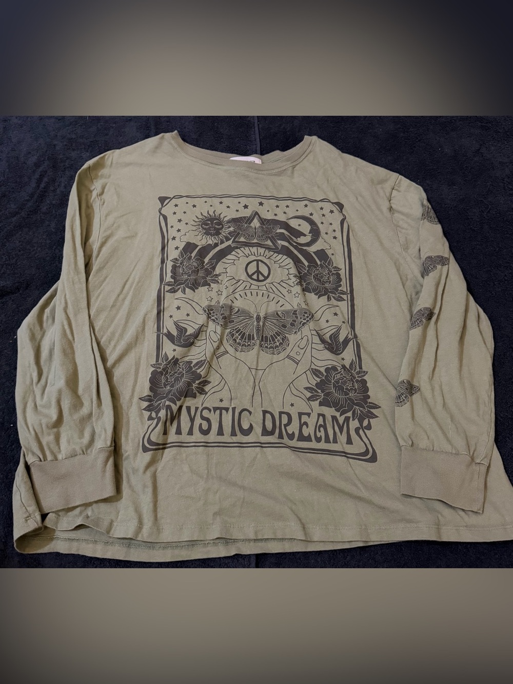 Mystic Dream Graphic Long-Sleeve Tee - Olive
